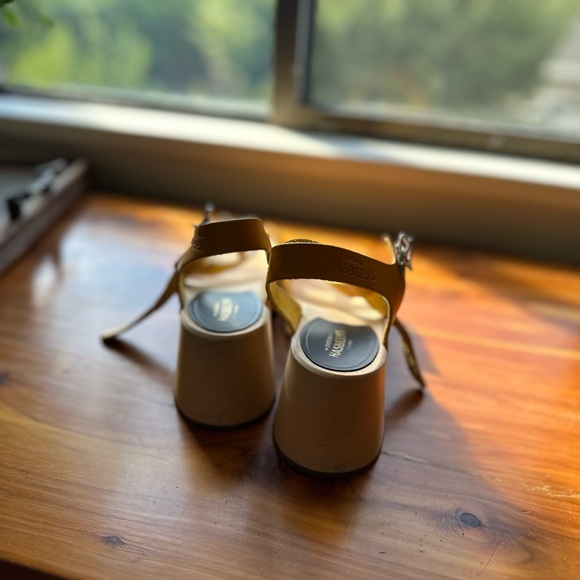 Swedish Hasbeens T strap Sandal Clogs Yellow Chunky Heel 8 - Picture 6 of 10